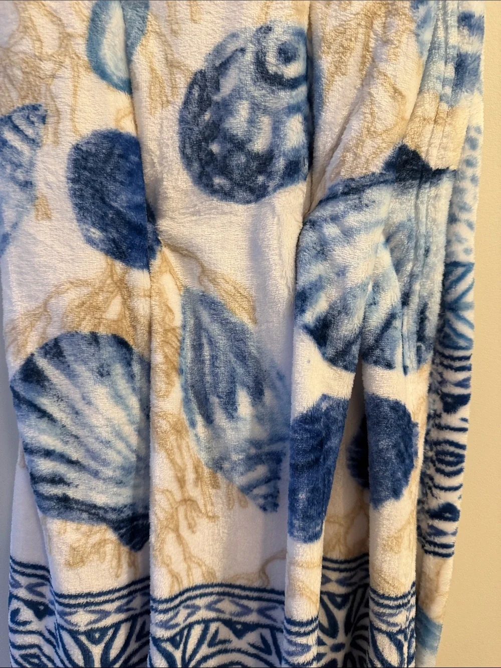 Plush Flannel Throw Blanket - Blue & White Coastal